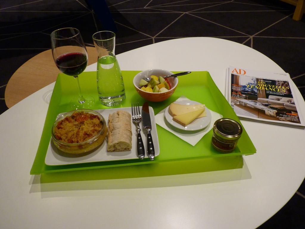 Hotel Ibis Styles Roanne Centre Gare Esterno foto