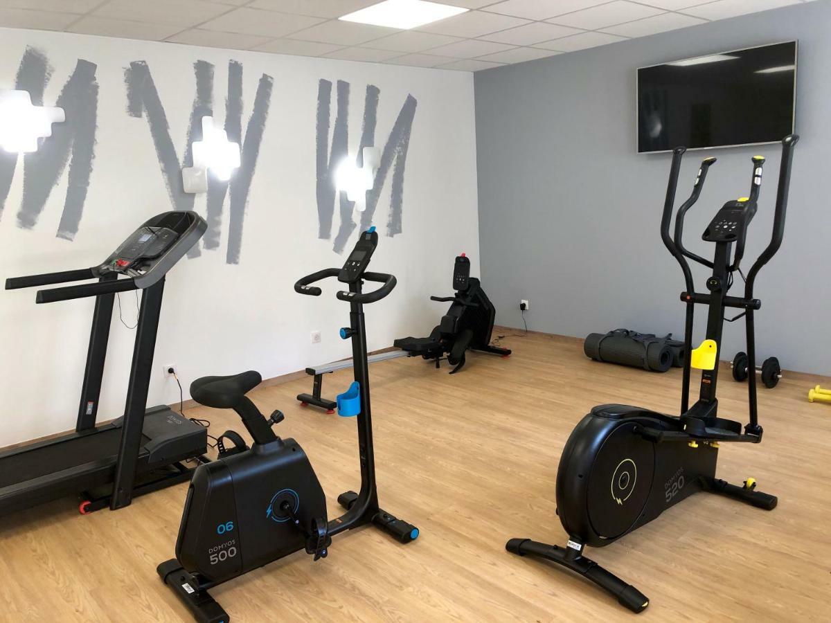 Hotel Ibis Styles Roanne Centre Gare Esterno foto